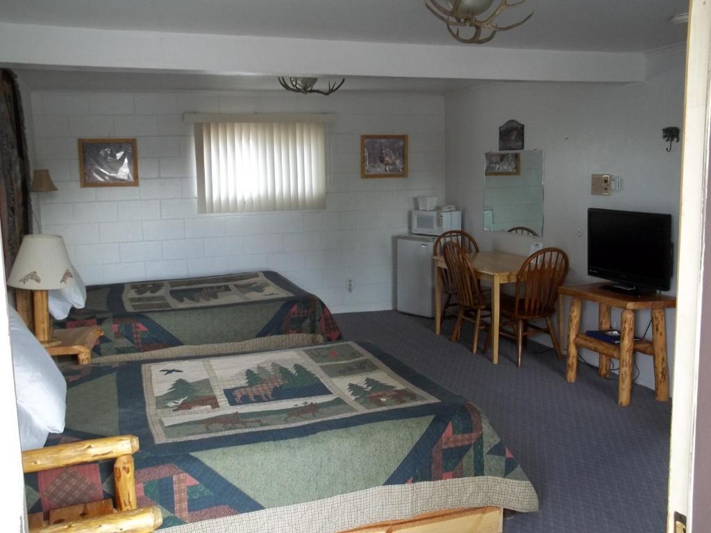 Budget Host Elk Antler Inn Thermopolis Room photo