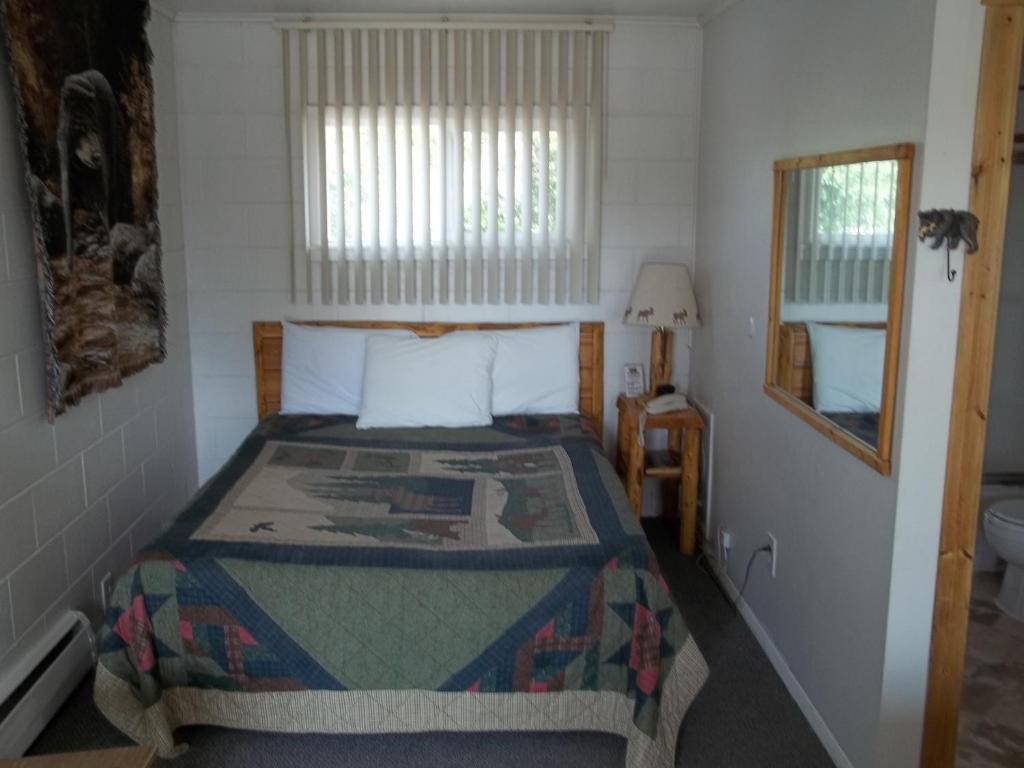 Budget Host Elk Antler Inn Thermopolis Room photo